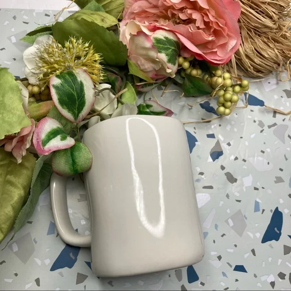 NWOT Rae Dunn FEARLESS Mug Cup - Picture 2 of 5